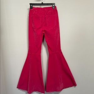 NWOT 🌟FREE PEOPLE PINK FLARES🌟 size 26